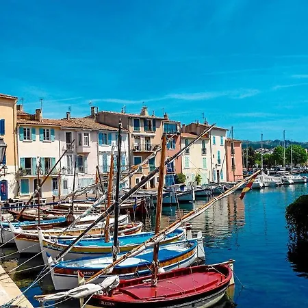 Apartment Sur L Ile De Martigues, La Venise Provencale